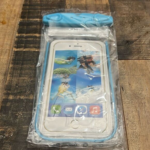 WATERPROOF CELL PHONE CASE WITH LANYARD IN BLUE - Picture 1 of 2